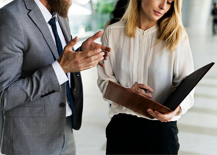 businessman-and-woman businessman-and-woman